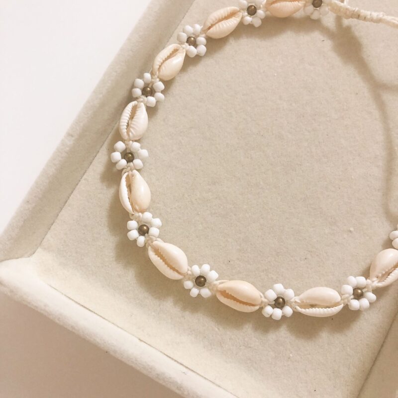 Colar de Flores Branco