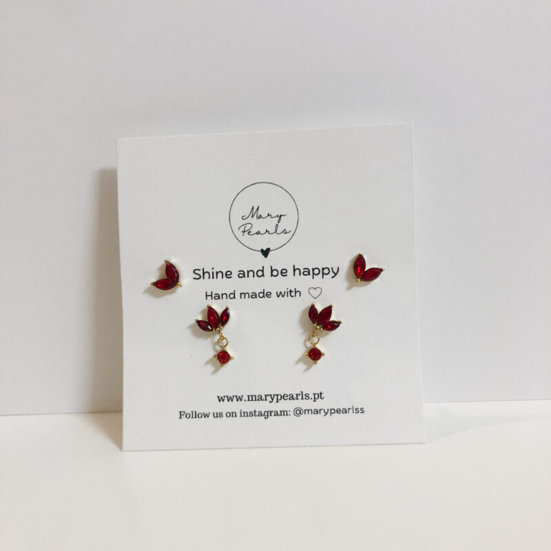 Conjunto de brincos Bordô