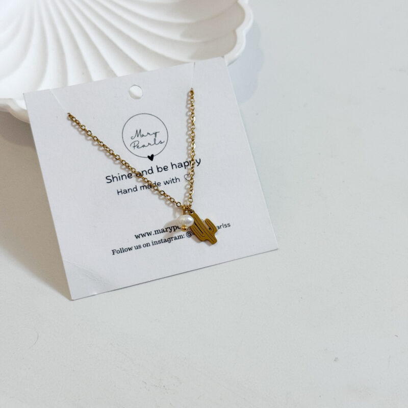 Colar Cacto Dourado com Pérola