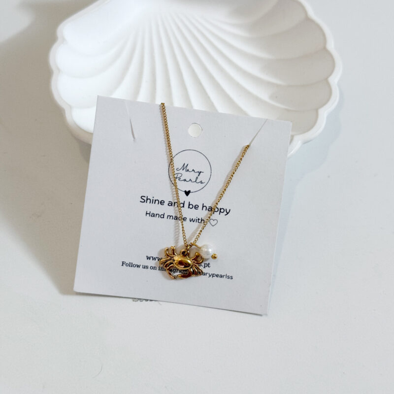 Colar Caranguejo Dourado com Pérola