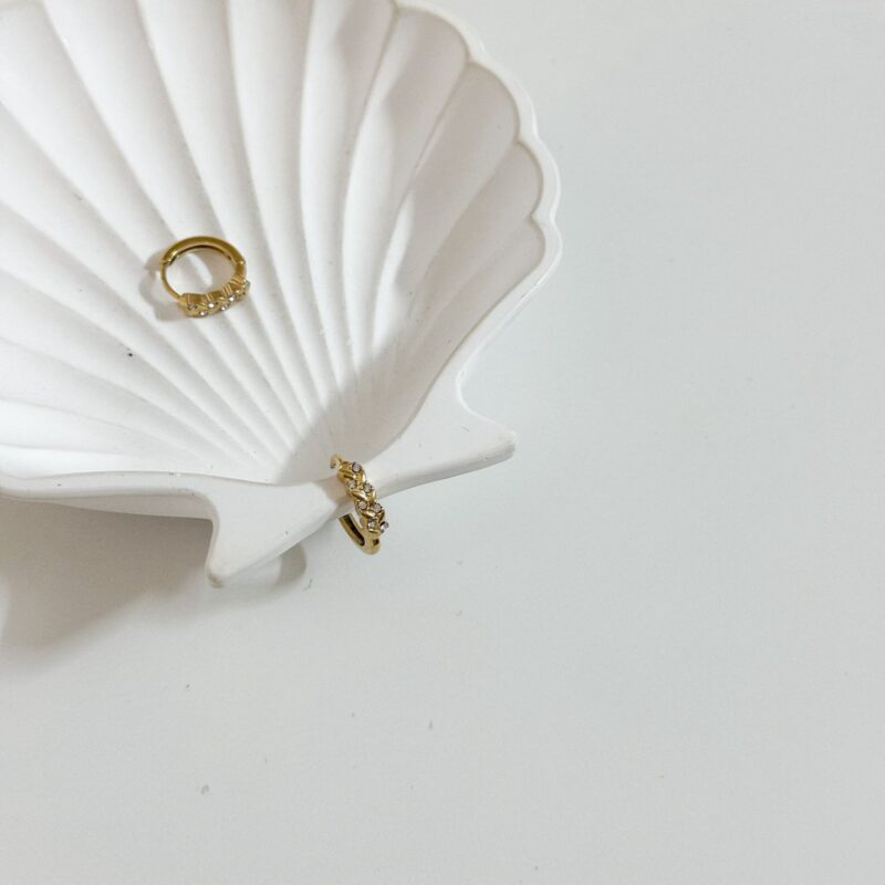 Argolas com zircónias dourado