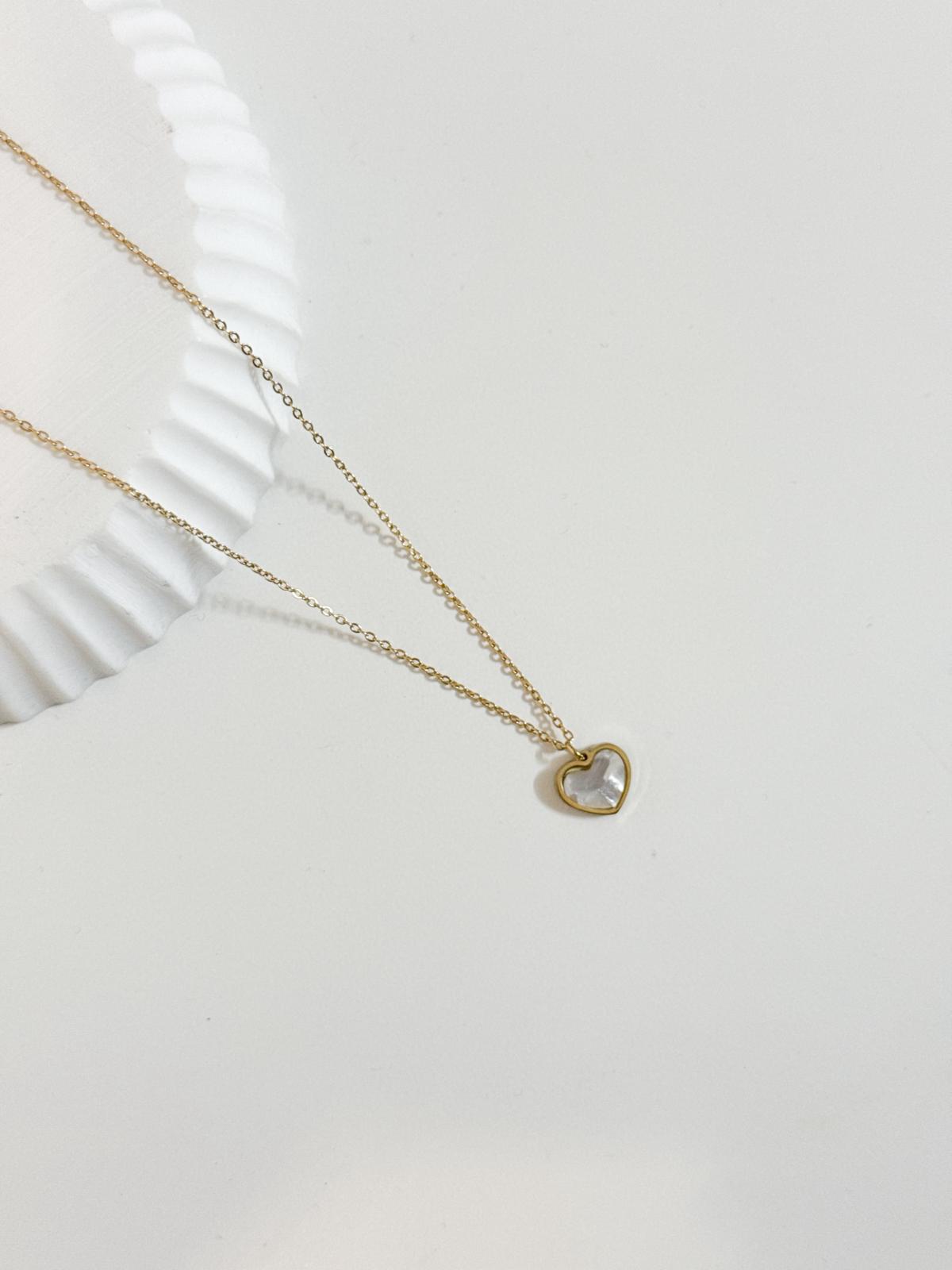 Colar Coração Branco