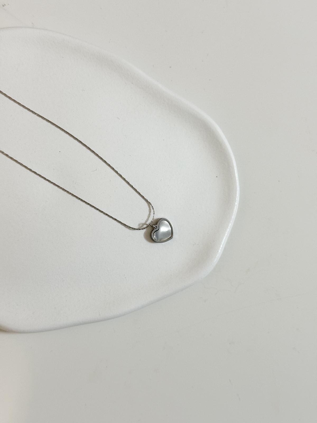 Colar White Heart